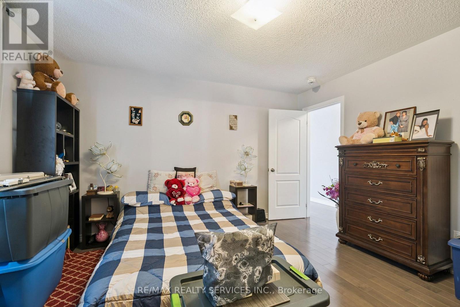 Photo 27 of 125 Morden Drive, Shelburne ON