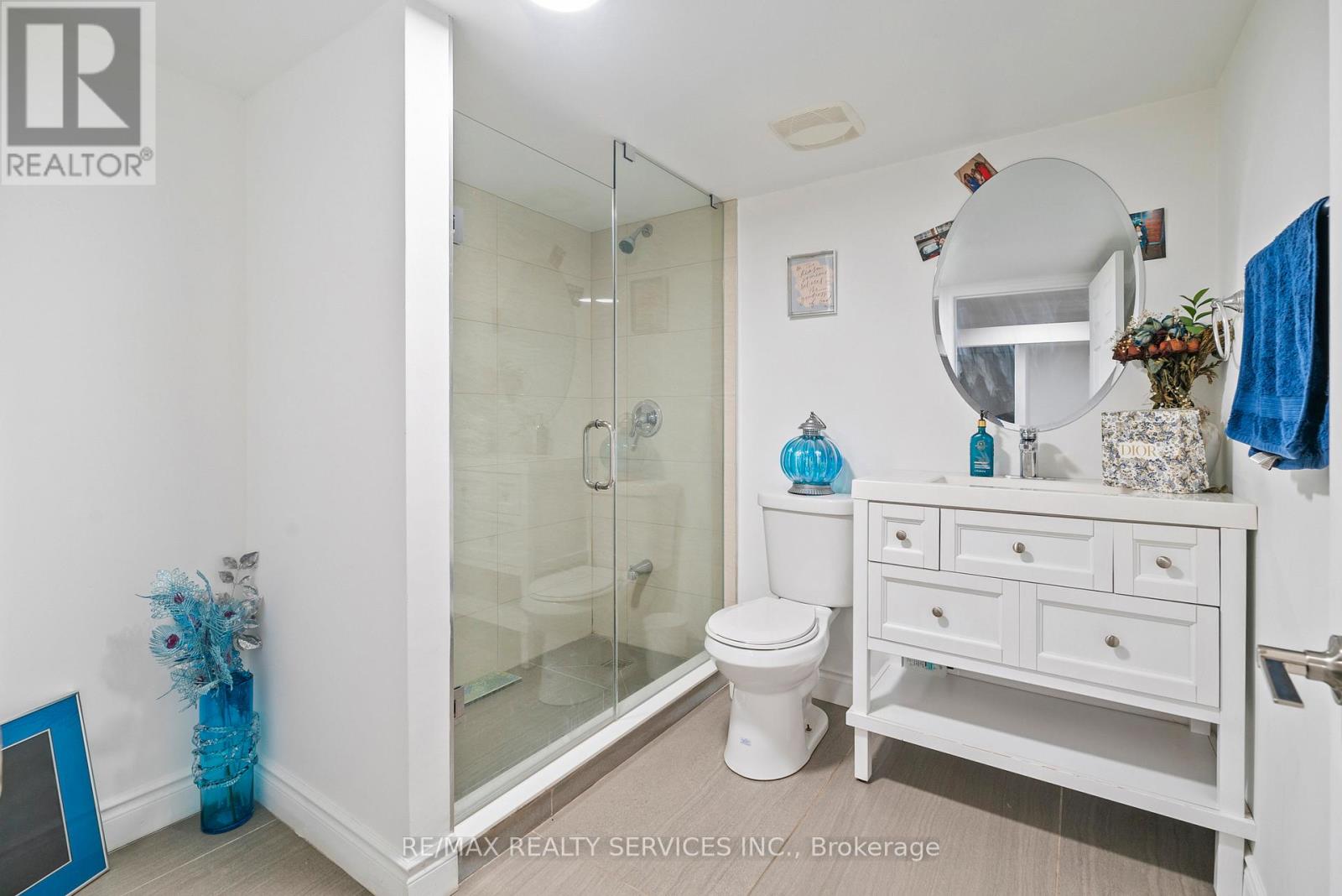 Photo 8 of 125 Morden Drive, Shelburne ON