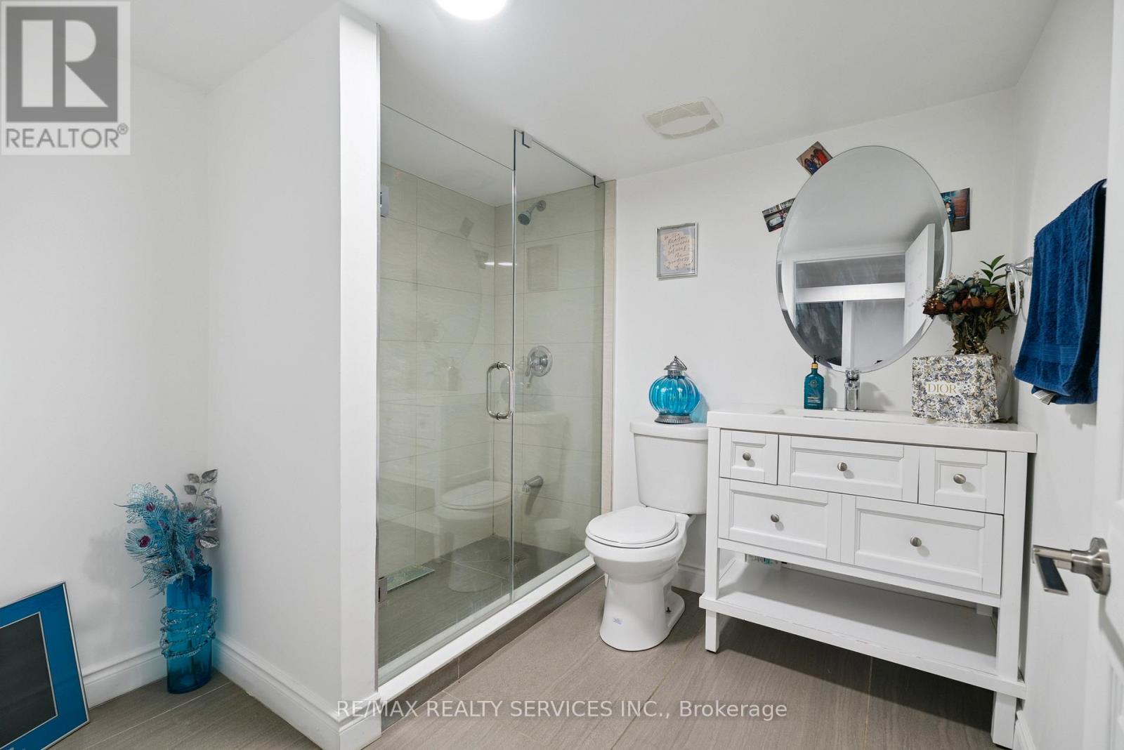 Photo 15 of 125 Morden Drive, Shelburne ON
