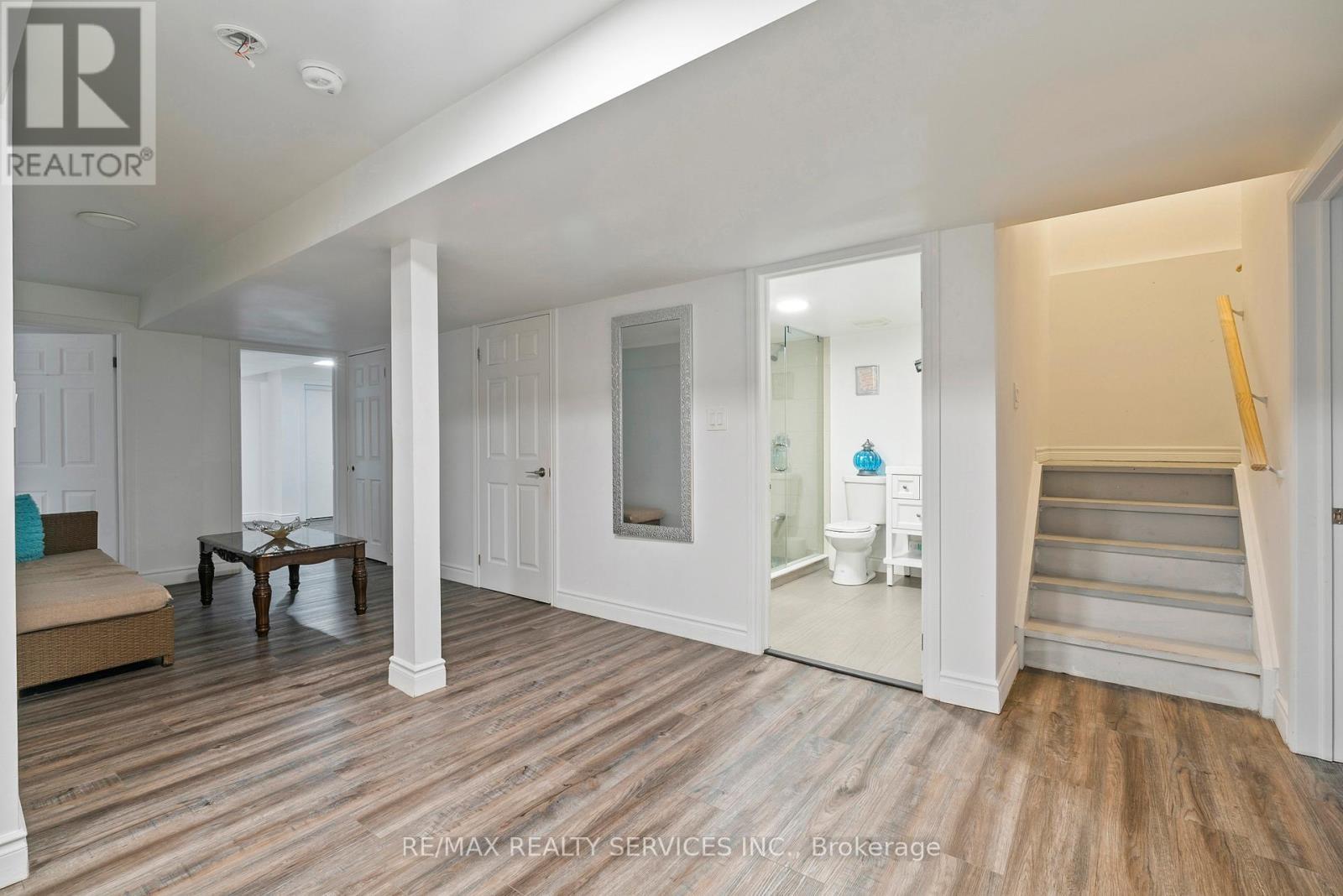 Photo 38 of 125 Morden Drive, Shelburne ON