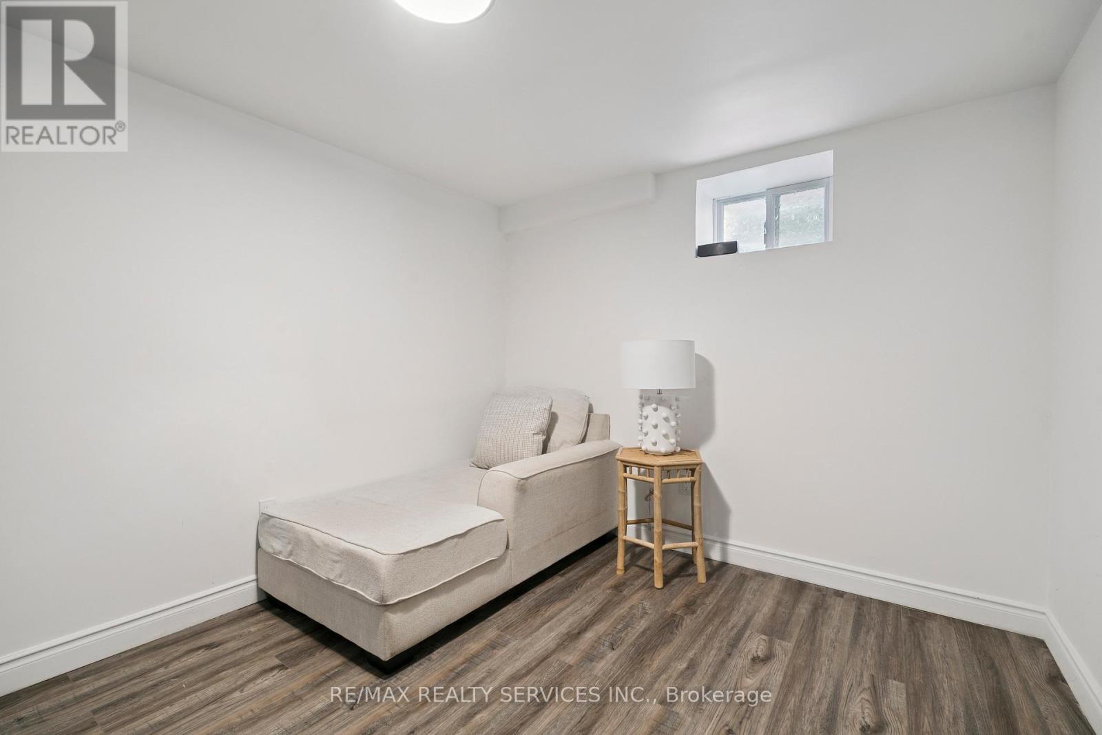 Photo 39 of 125 Morden Drive, Shelburne ON