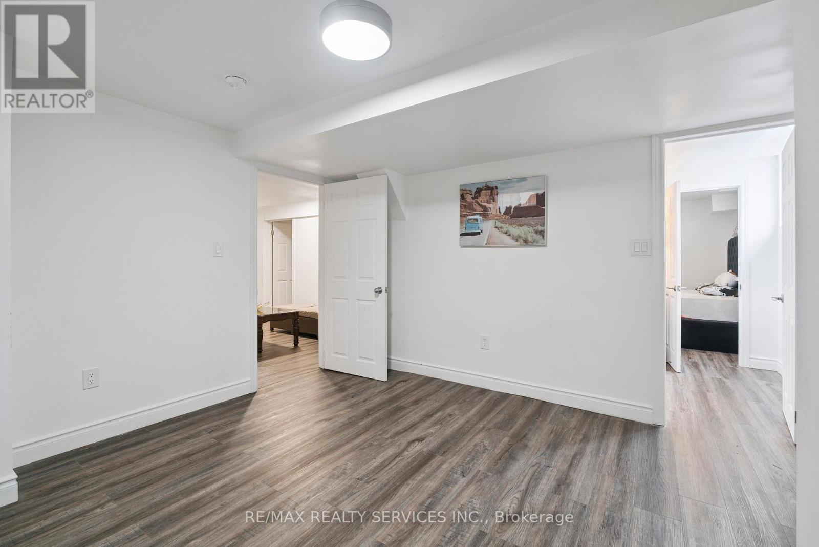 Photo 12 of 125 Morden Drive, Shelburne ON