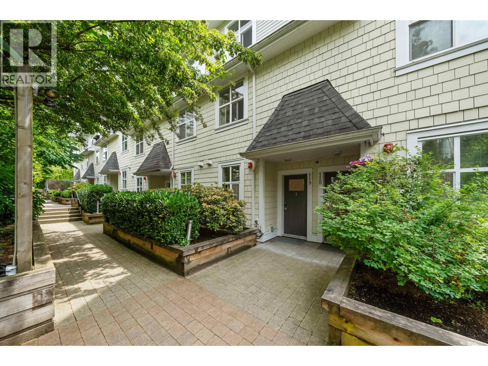 Photo 1 of 119 7250 18th Avenue, Burnaby BC