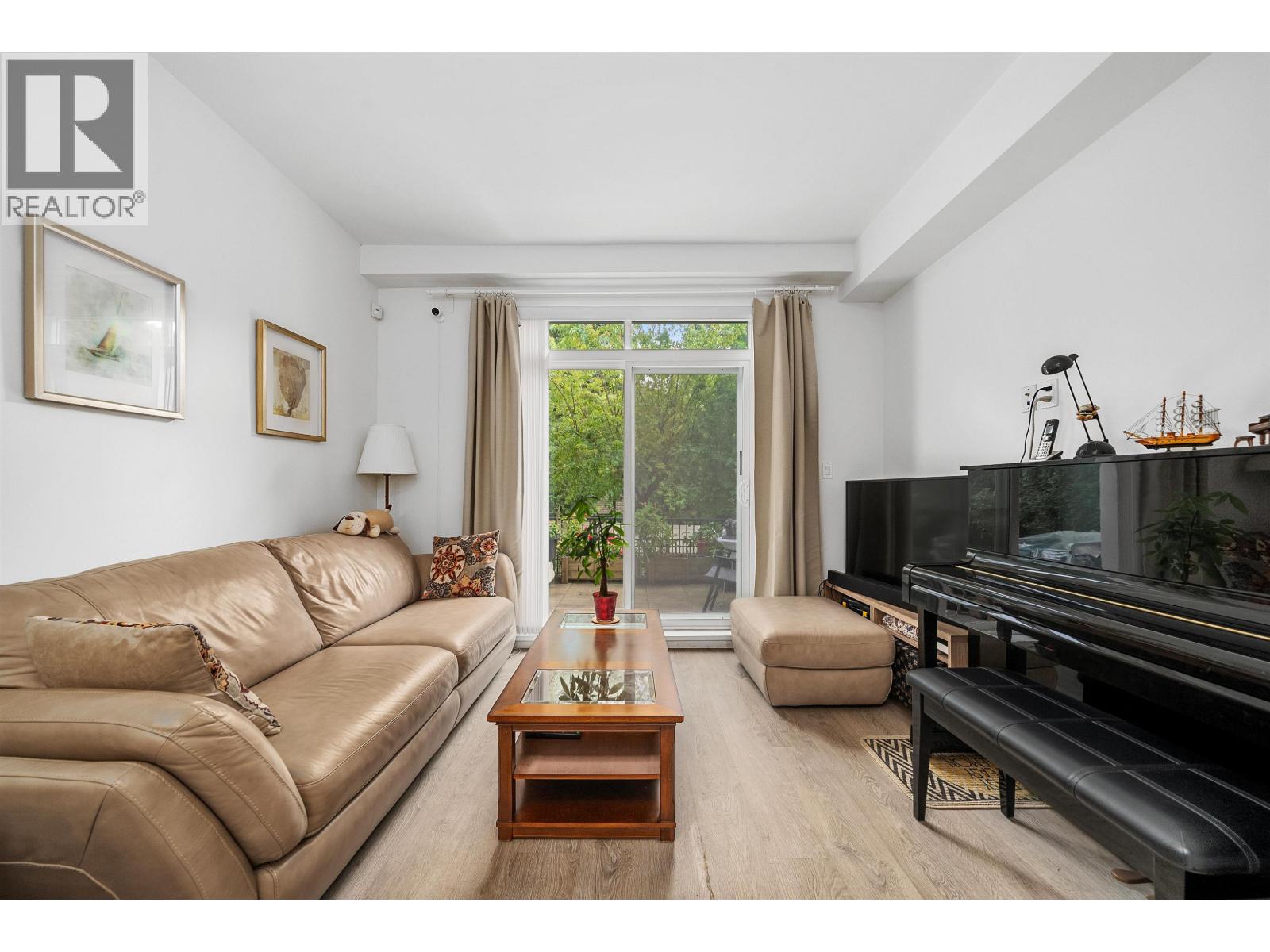 Photo 4 of 119 7250 18th Avenue, Burnaby BC