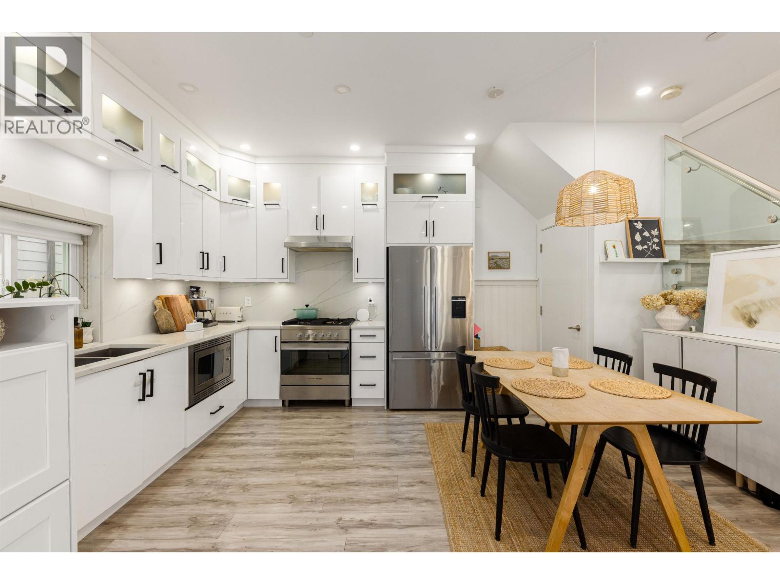 Photo 6 of 2055 Venables Street, Vancouver BC