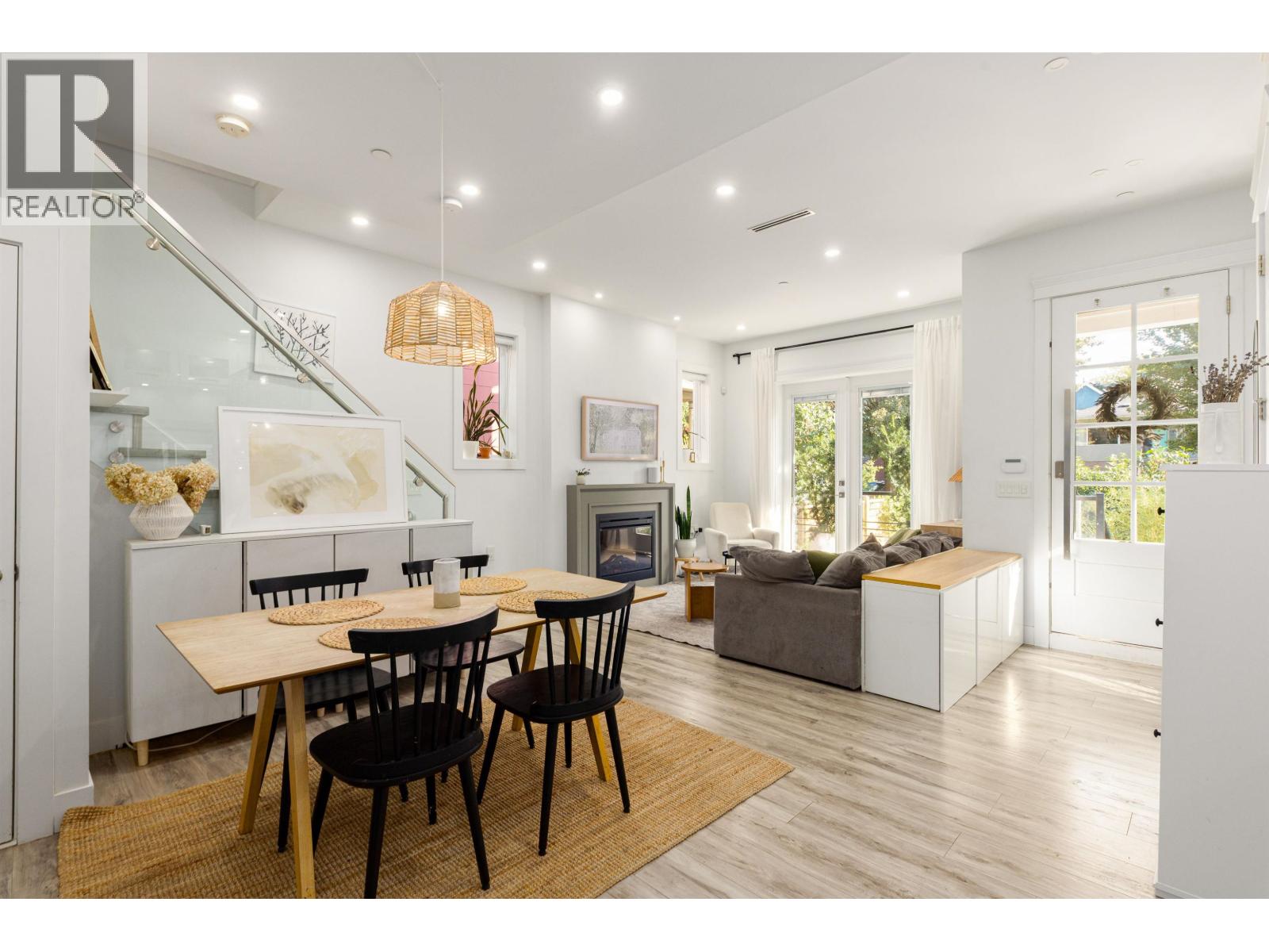 Photo 9 of 2055 Venables Street, Vancouver BC