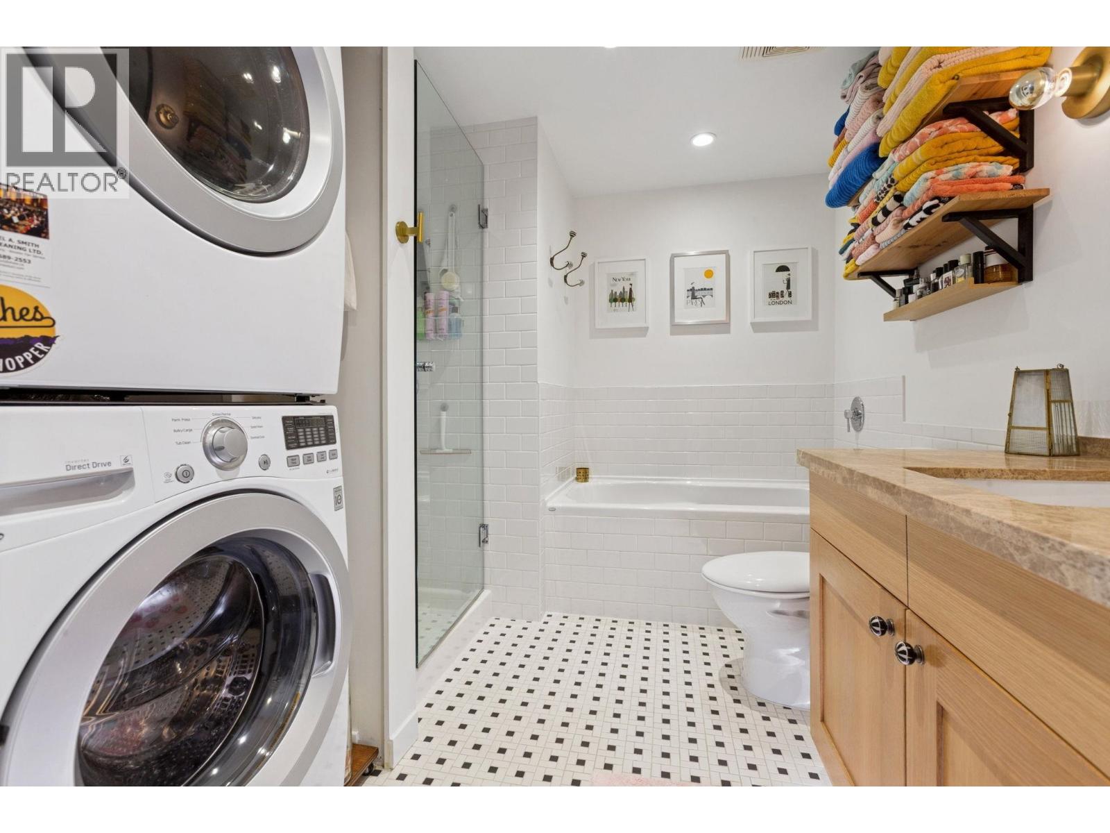 Photo 5 of 1003 821 Cambie Street, Vancouver BC