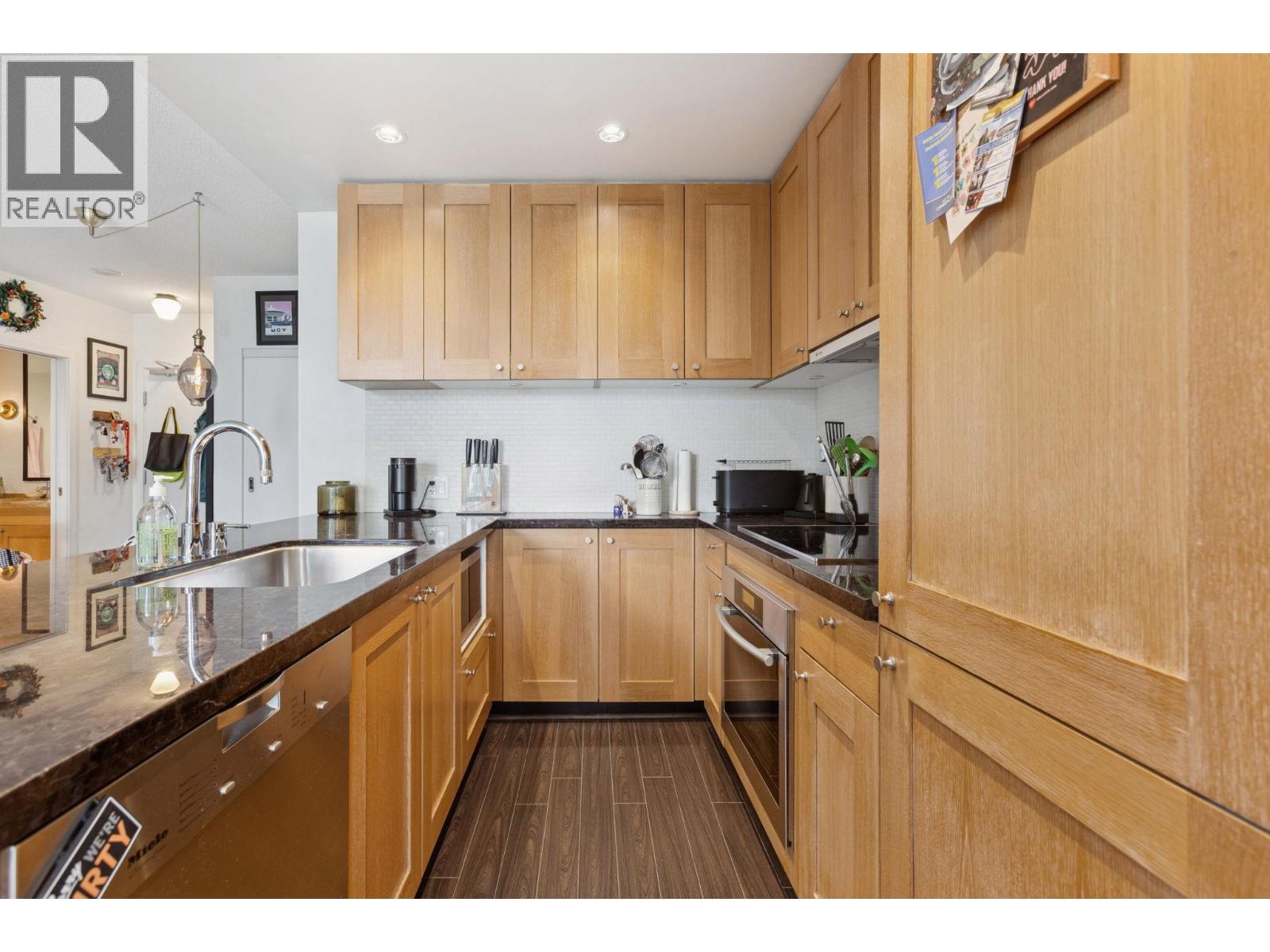 Photo 31 of 1003 821 Cambie Street, Vancouver BC