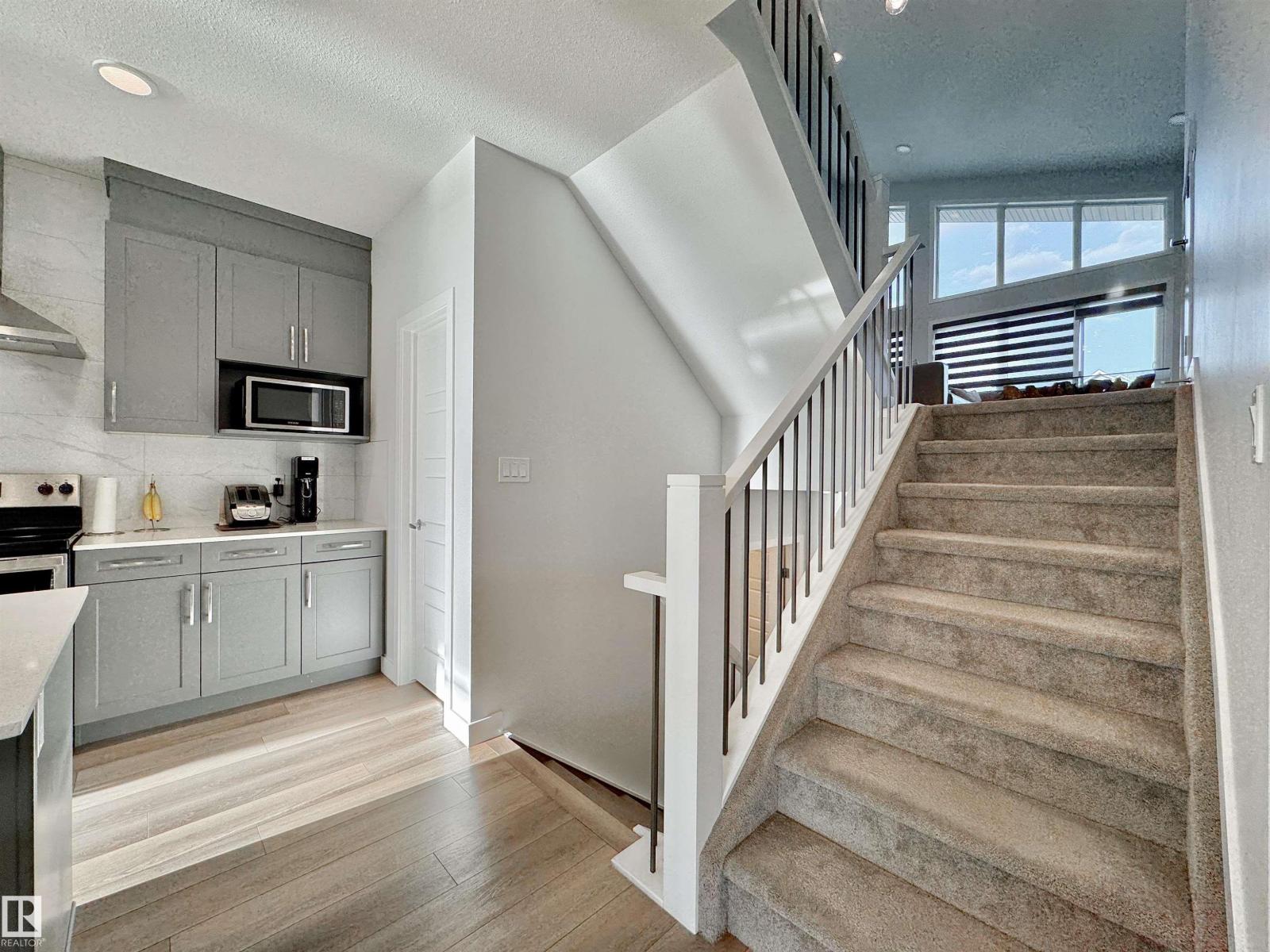 Photo 24 of 4322 Hawthorn Landing Ld Sw, Edmonton AB