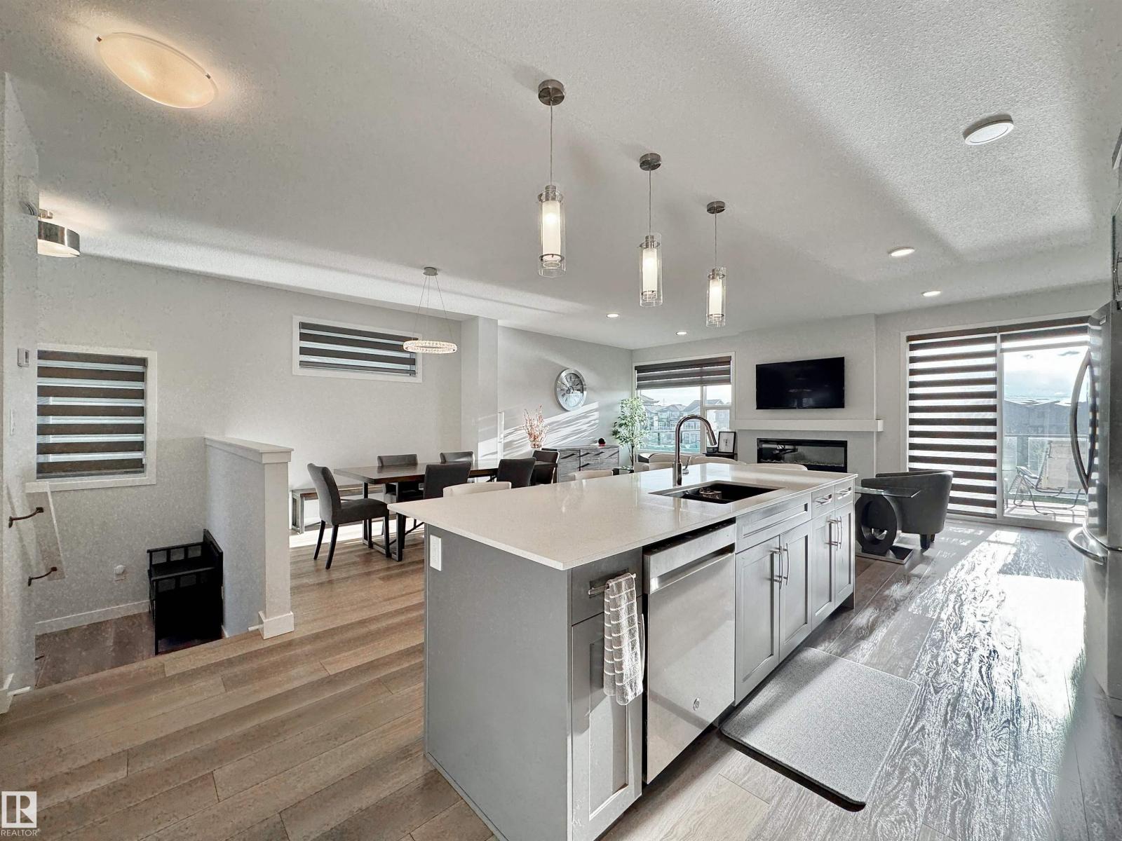 Photo 20 of 4322 Hawthorn Landing Ld Sw, Edmonton AB