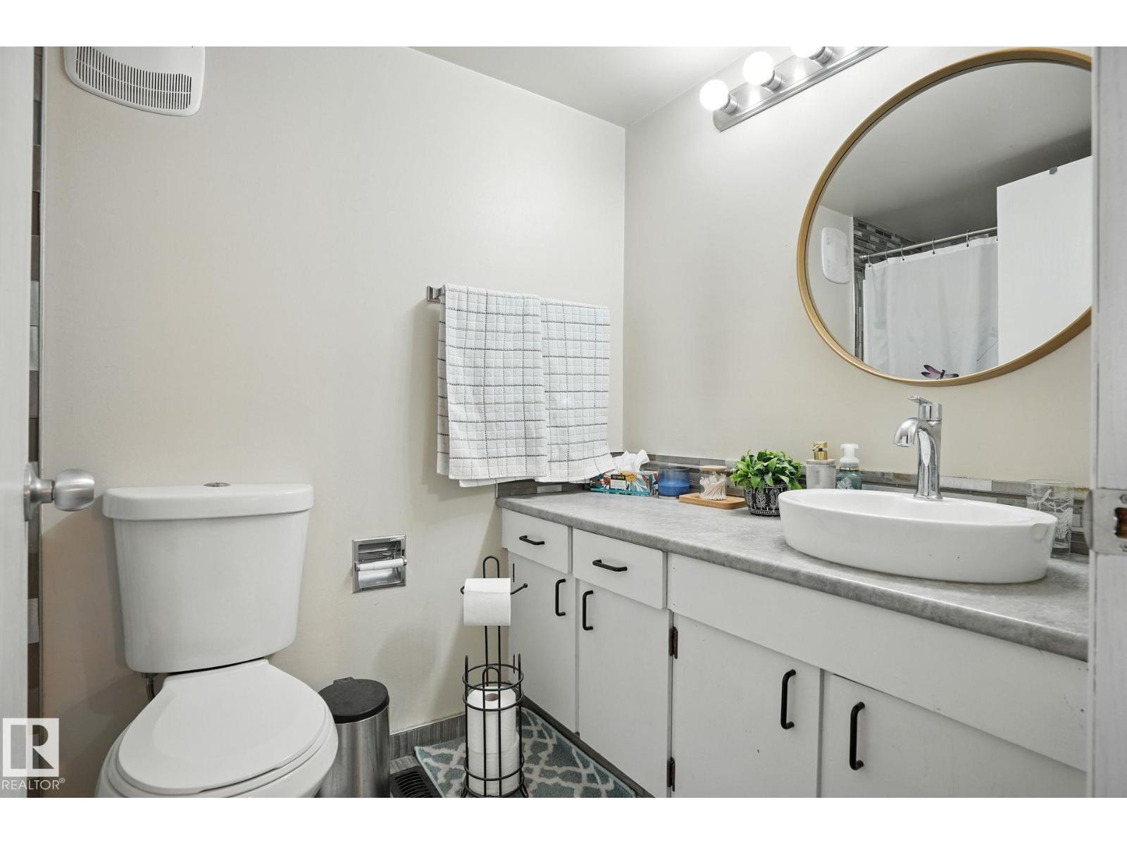 Photo 9 of 480 Lee Ridge Rd Nw, Edmonton AB