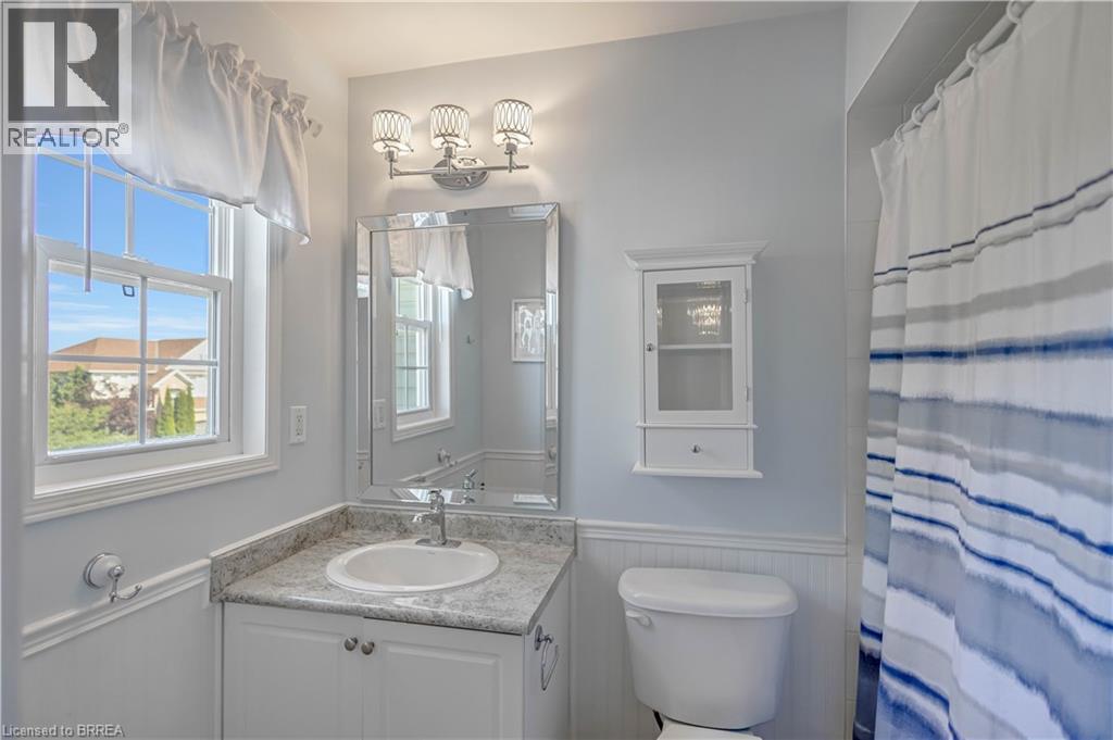 Photo 5 of 27 Shantz Avenue, Brantford ON