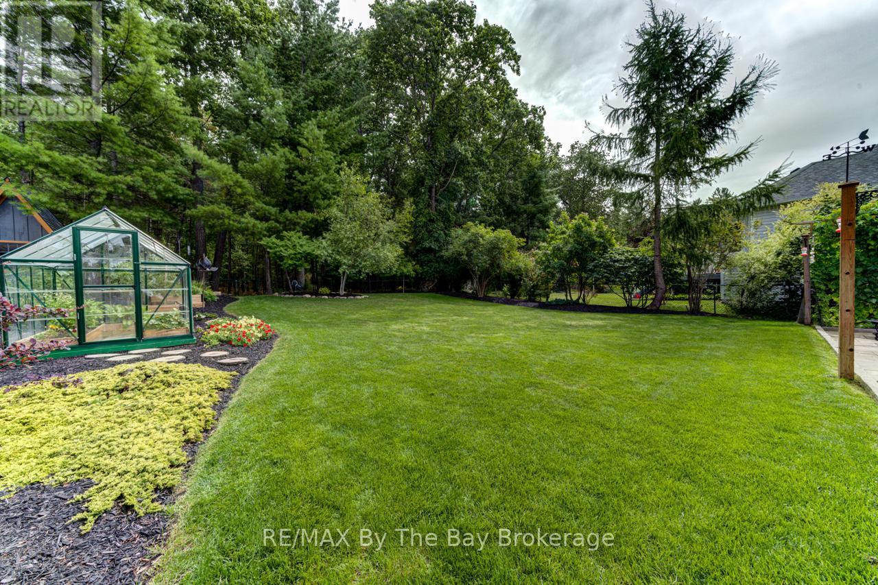 Photo 39 of 29 Cranberry Heights, Wasaga Beach ON