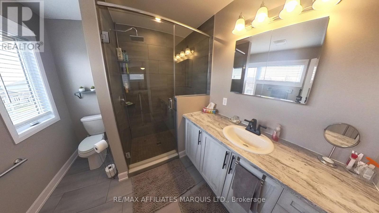 Photo 20 of 261 Lourdes Avenue, Cornwall ON