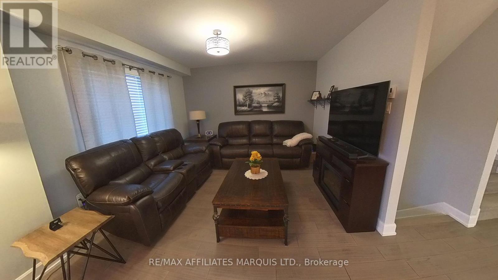 Photo 9 of 261 Lourdes Avenue, Cornwall ON
