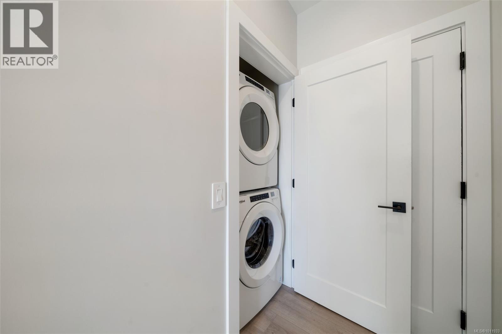 Photo 9 of 118 1371 Goldstream Ave, Langford BC