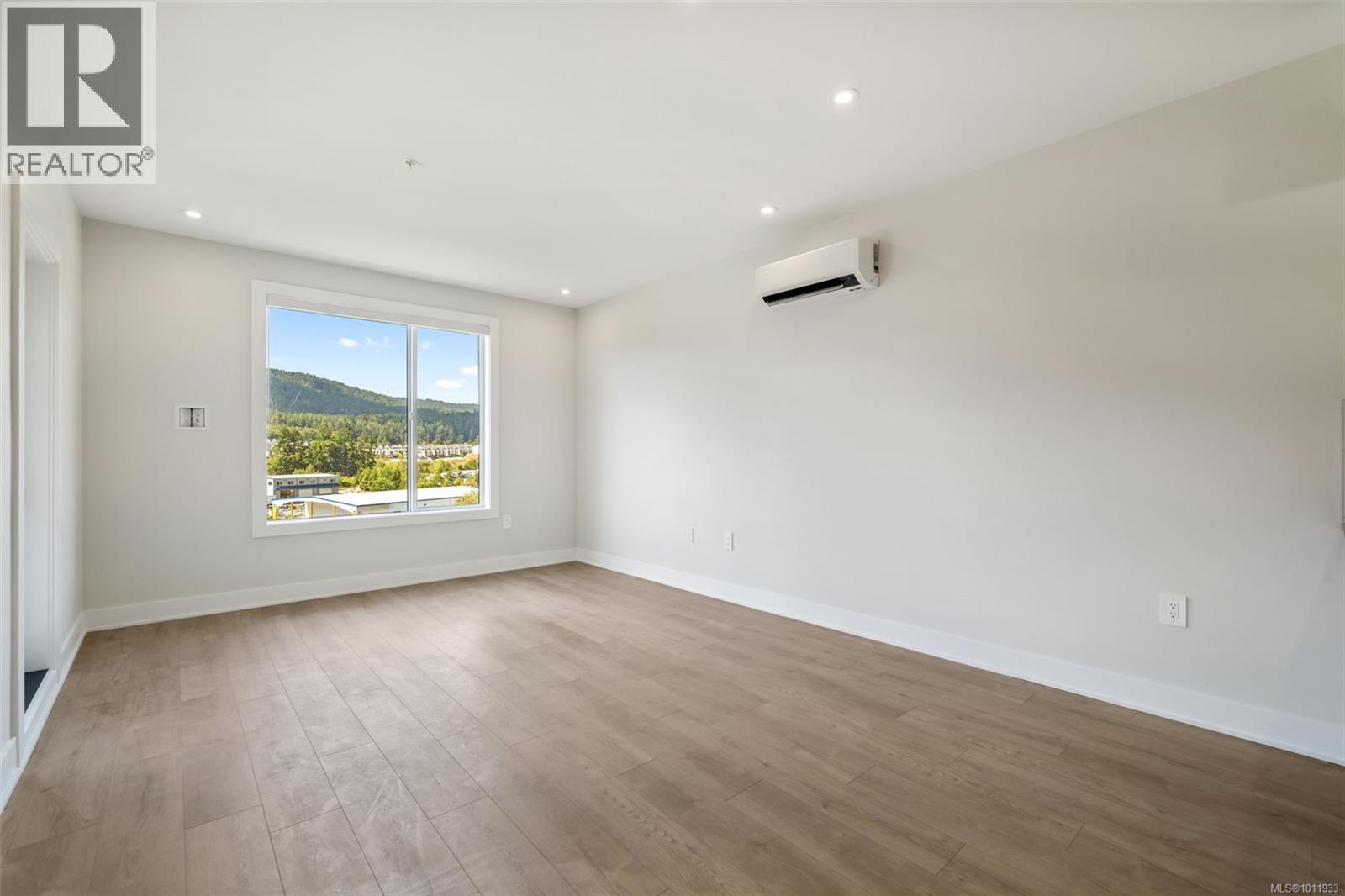 Photo 5 of 118 1371 Goldstream Ave, Langford BC