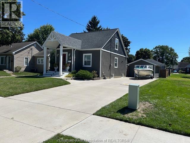 Photo 5 of 48 Tweedsmuir Avenue East, Chatham ON