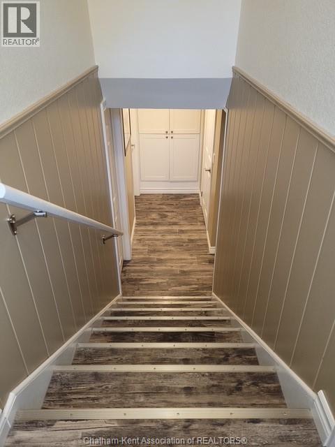 Photo 14 of 48 Tweedsmuir Avenue East, Chatham ON