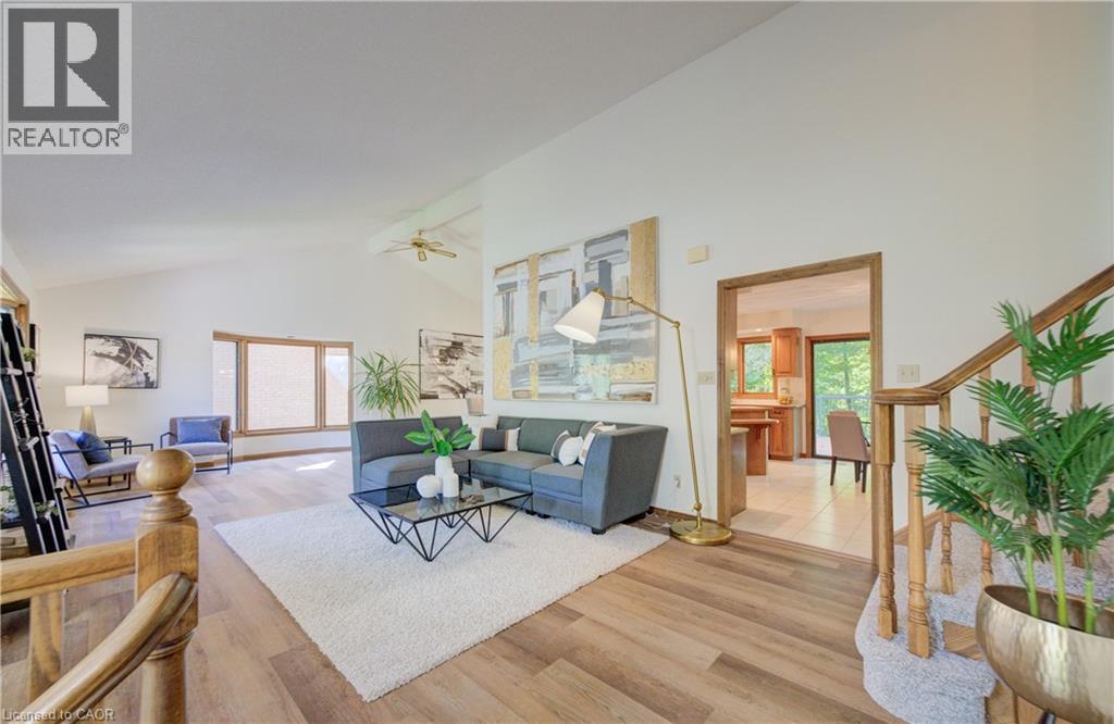 Photo 5 of 391 Northlake Drive, Waterloo ON