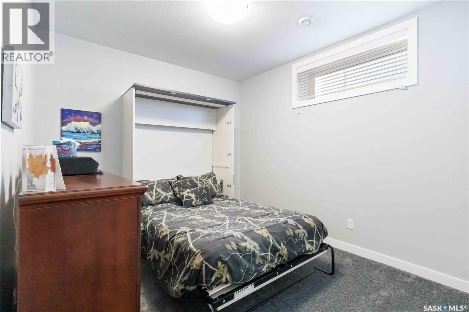 Single Family House 2 Level for Sale in  Glacial Shores MANOR Saskatoon 