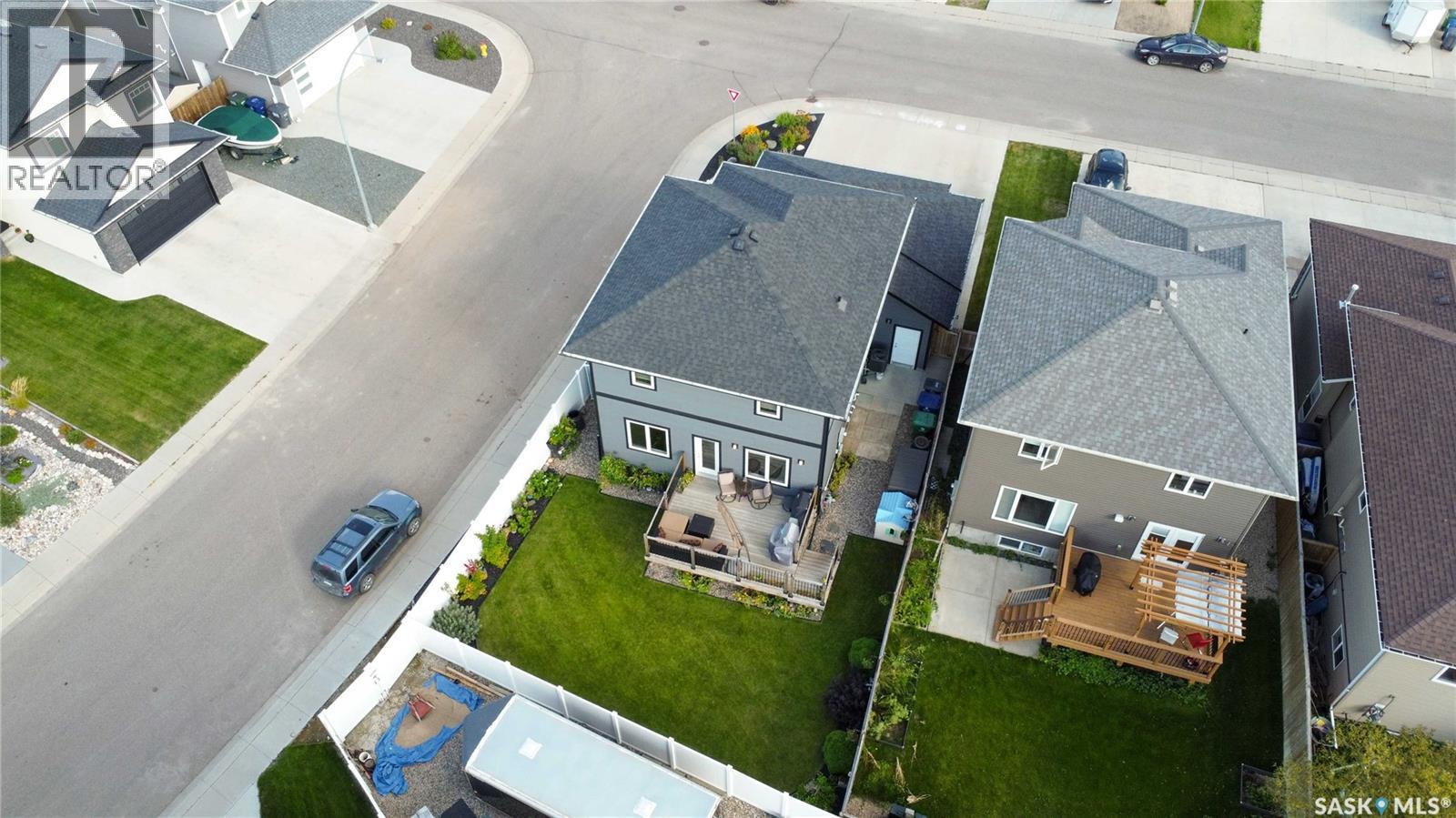 Single Family House 2 Level for Sale in  Glacial Shores MANOR Saskatoon 