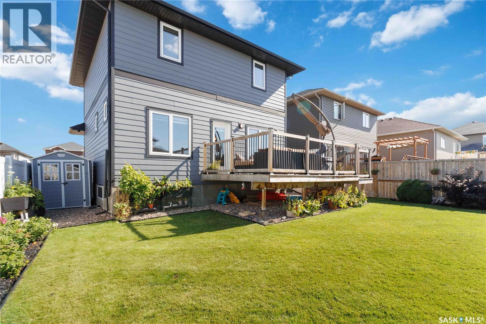 Single Family House 2 Level for Sale in  Glacial Shores MANOR Saskatoon 