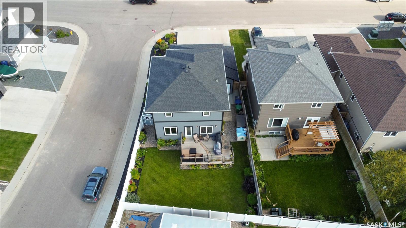 Single Family House 2 Level for Sale in  Glacial Shores MANOR Saskatoon 