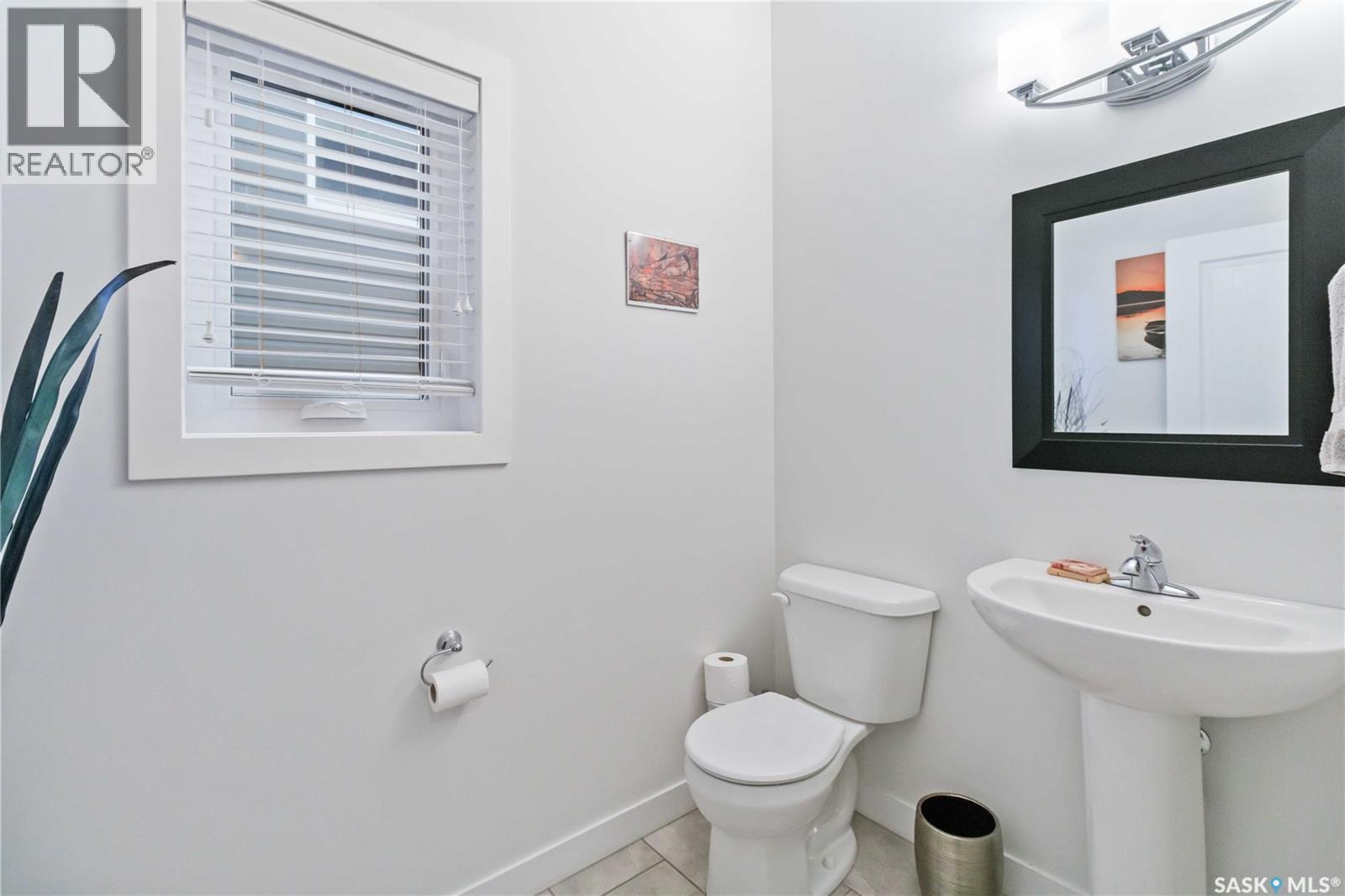 Single Family House 2 Level for Sale in  Glacial Shores MANOR Saskatoon 