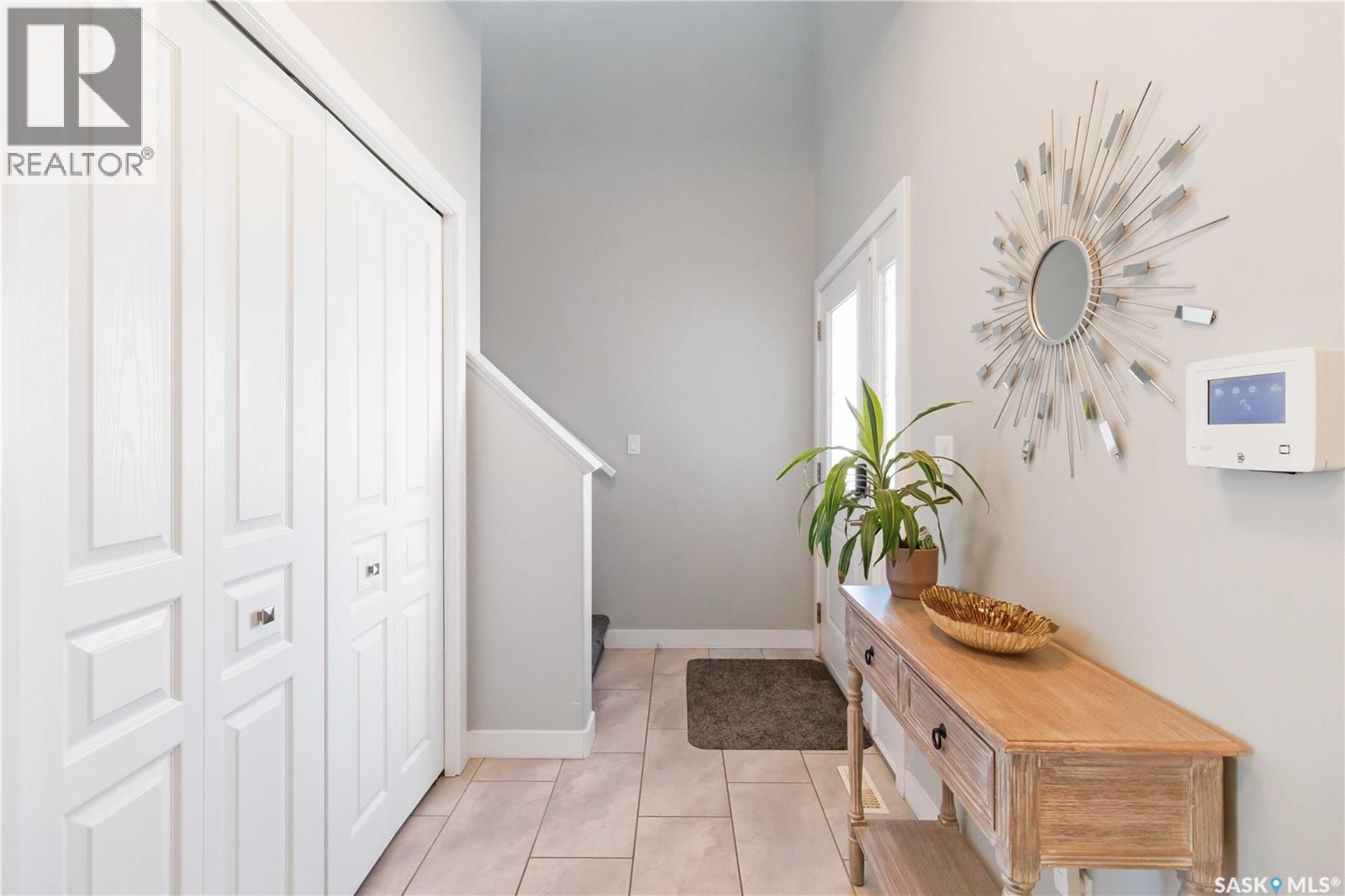 Single Family House 2 Level for Sale in  Glacial Shores MANOR Saskatoon 