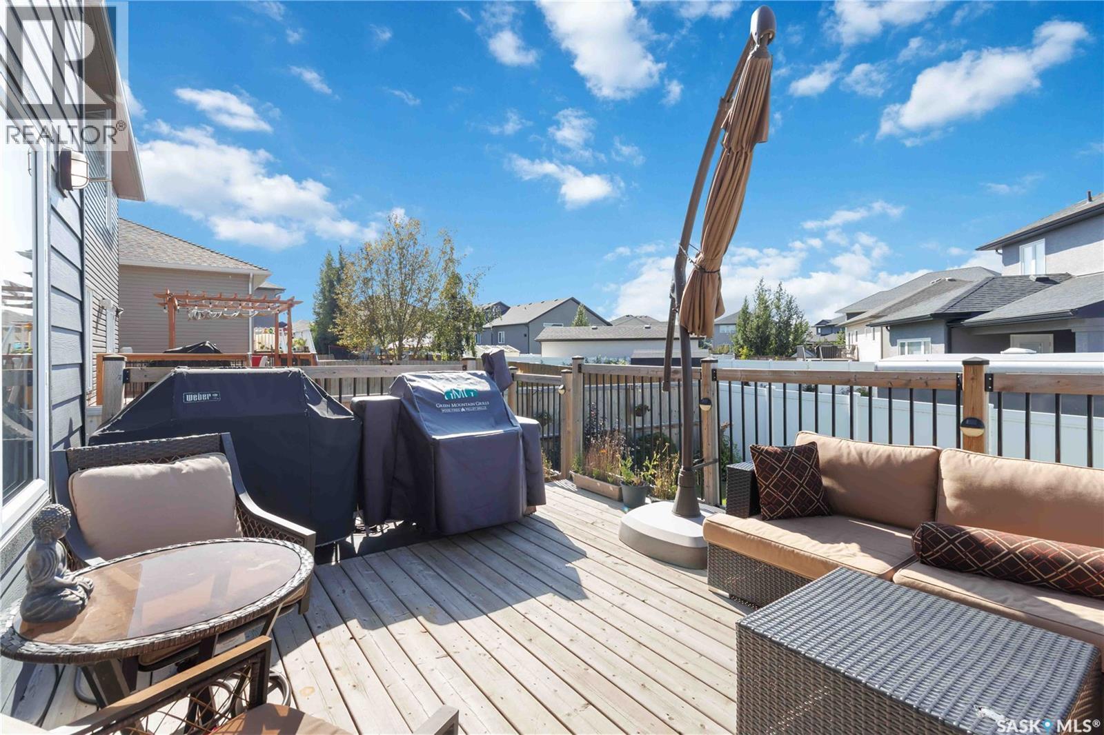 Single Family House 2 Level for Sale in  Glacial Shores MANOR Saskatoon 
