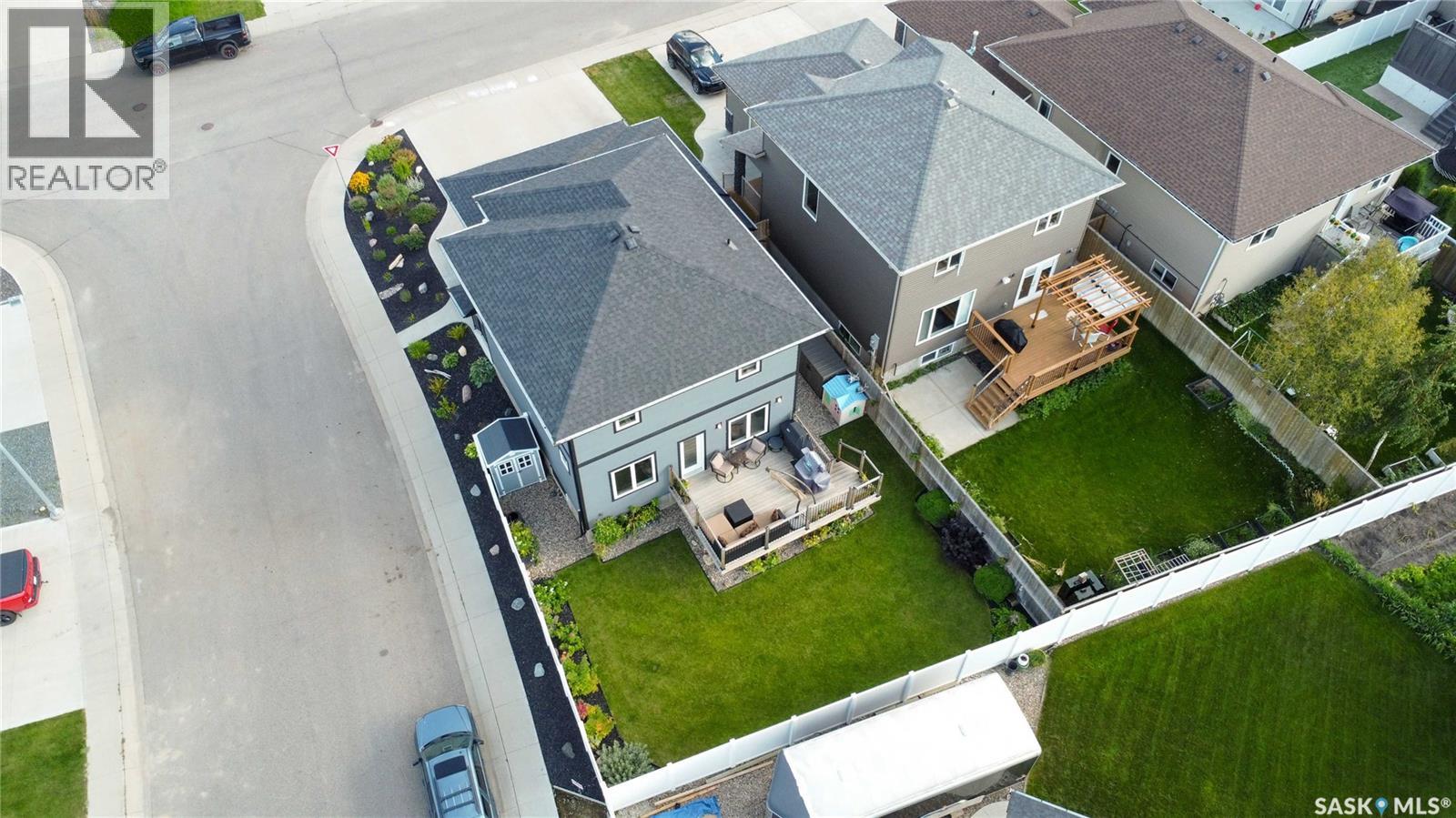 Single Family House 2 Level for Sale in  Glacial Shores MANOR Saskatoon 