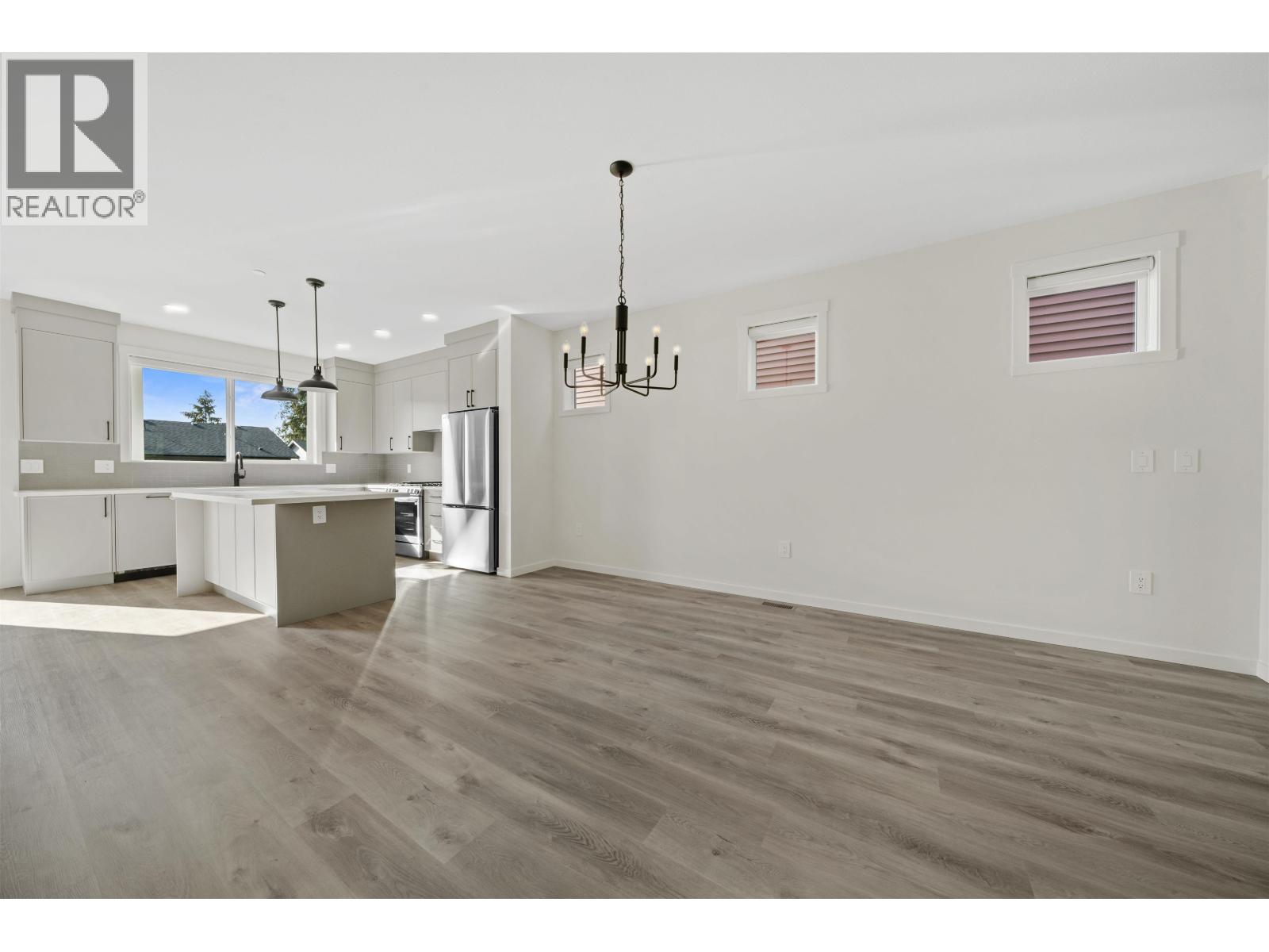 Photo 32 of 11253 252 Street, Maple Ridge BC