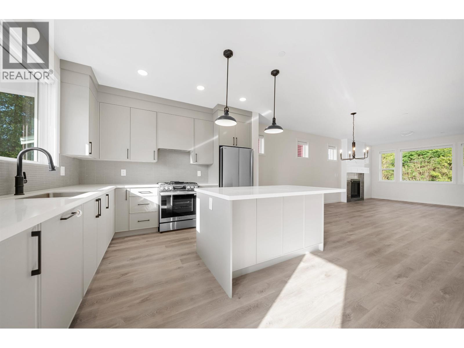 Photo 18 of 11253 252 Street, Maple Ridge BC