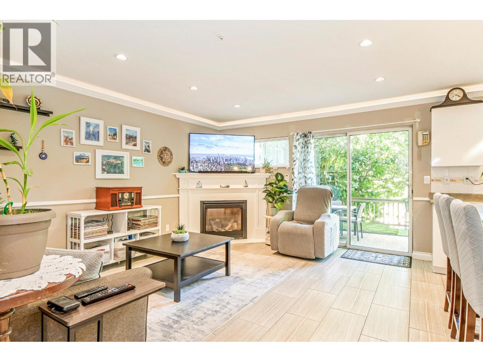 Photo 10 of 24 1238 Eastern Drive, Port Coquitlam BC