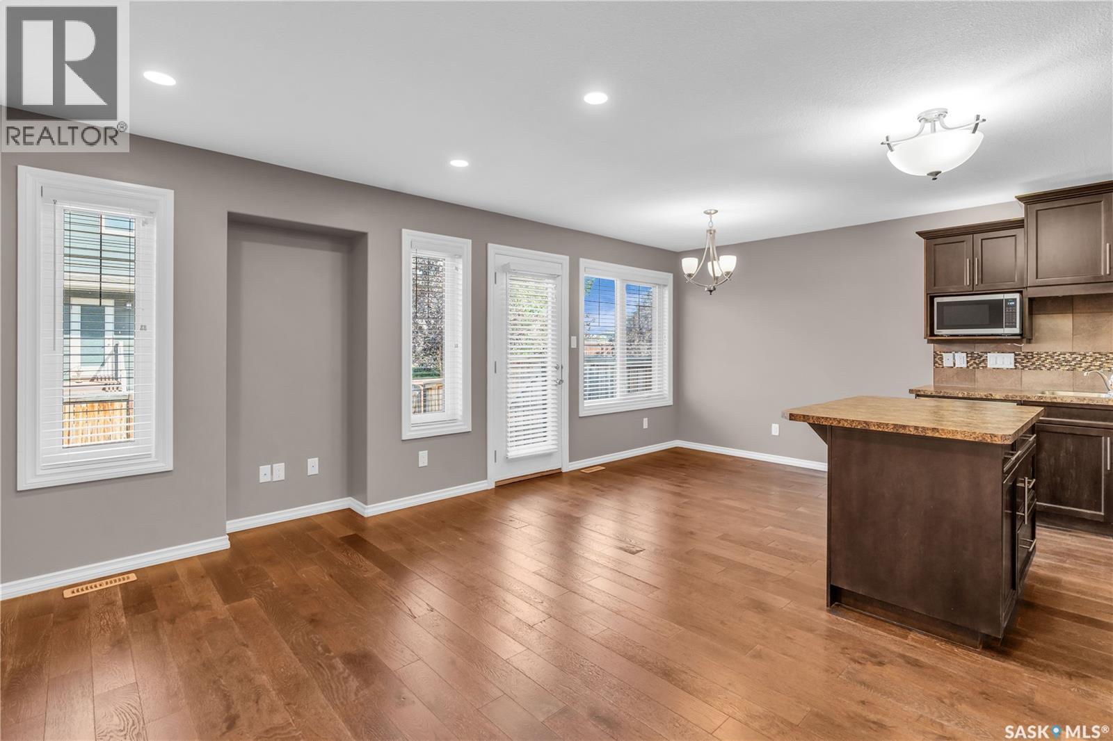 Photo 17 of 103 4100 Sandhill Crescent, Regina SK