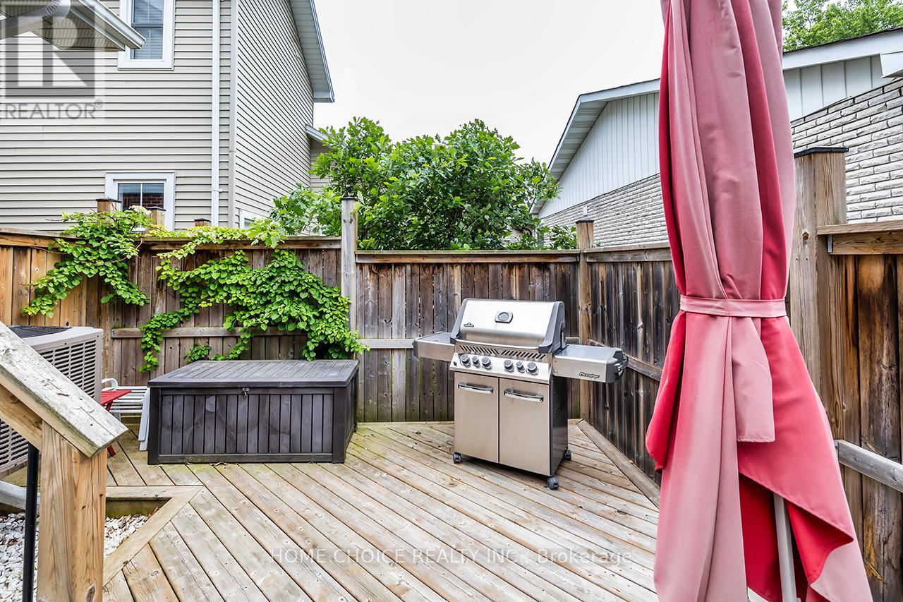 Photo 12 of 333 Clark Street, Scugog ON