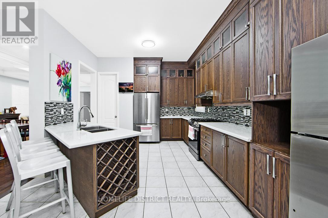 Photo 12 of 1794 Grandview Street N, Oshawa ON