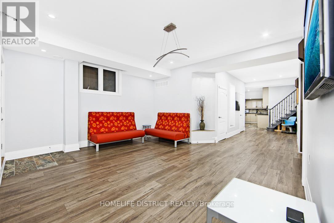 Photo 28 of 1794 Grandview Street N, Oshawa ON