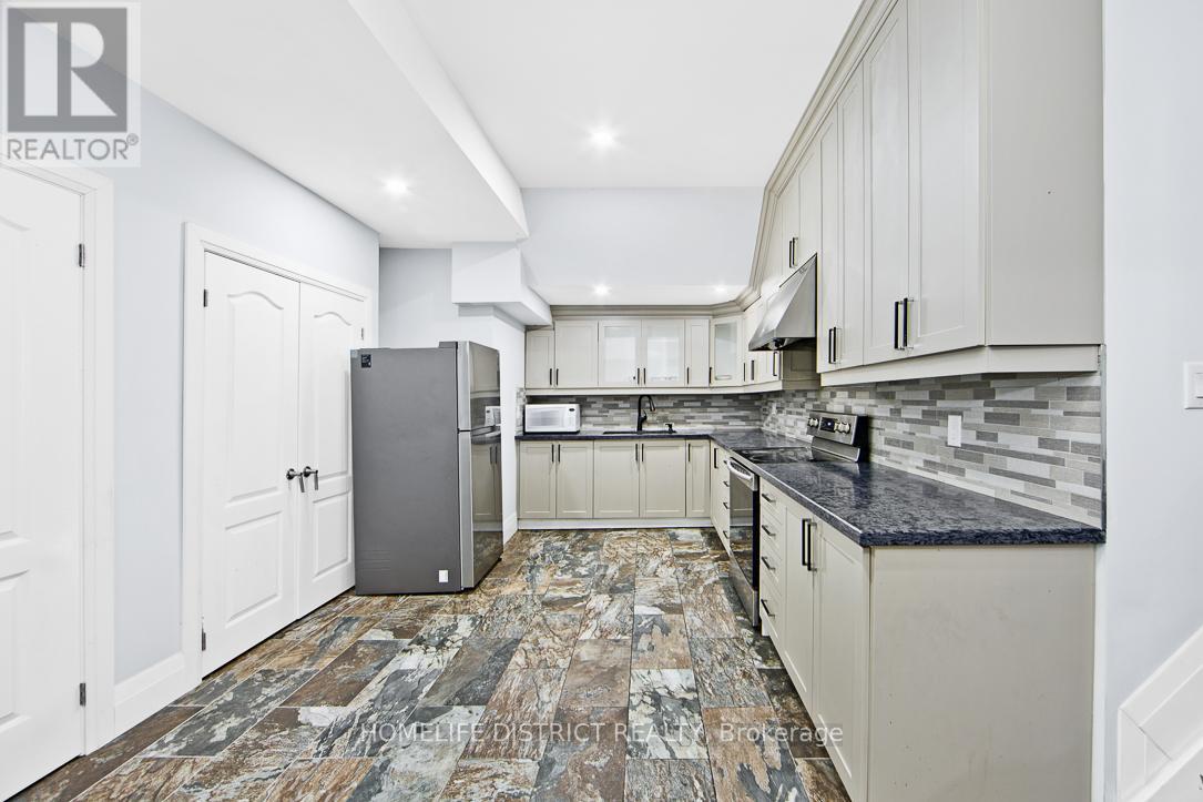 Photo 29 of 1794 Grandview Street N, Oshawa ON