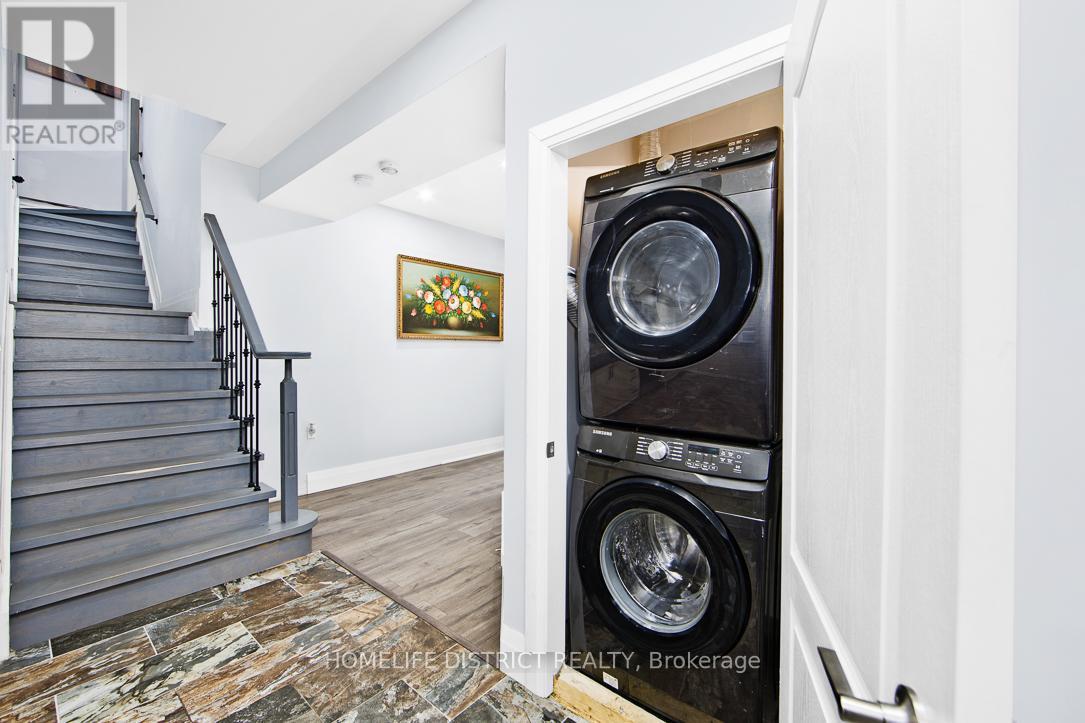 Photo 34 of 1794 Grandview Street N, Oshawa ON