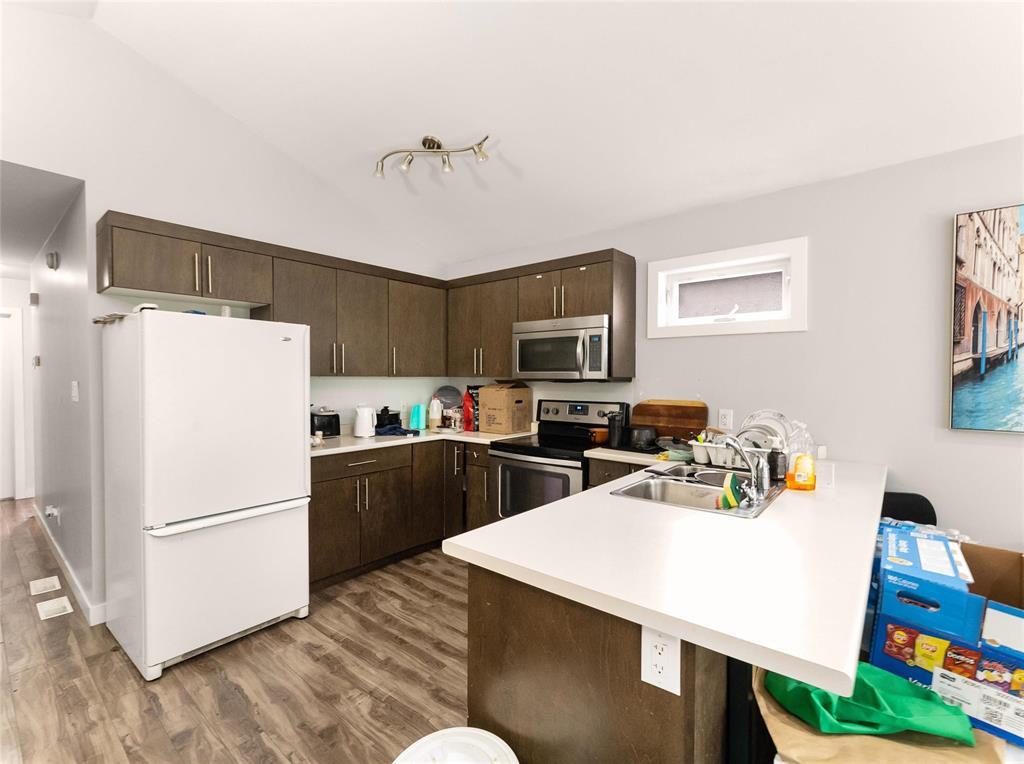 Photo 10 of 1072 Alfred Avenue, Winnipeg MB