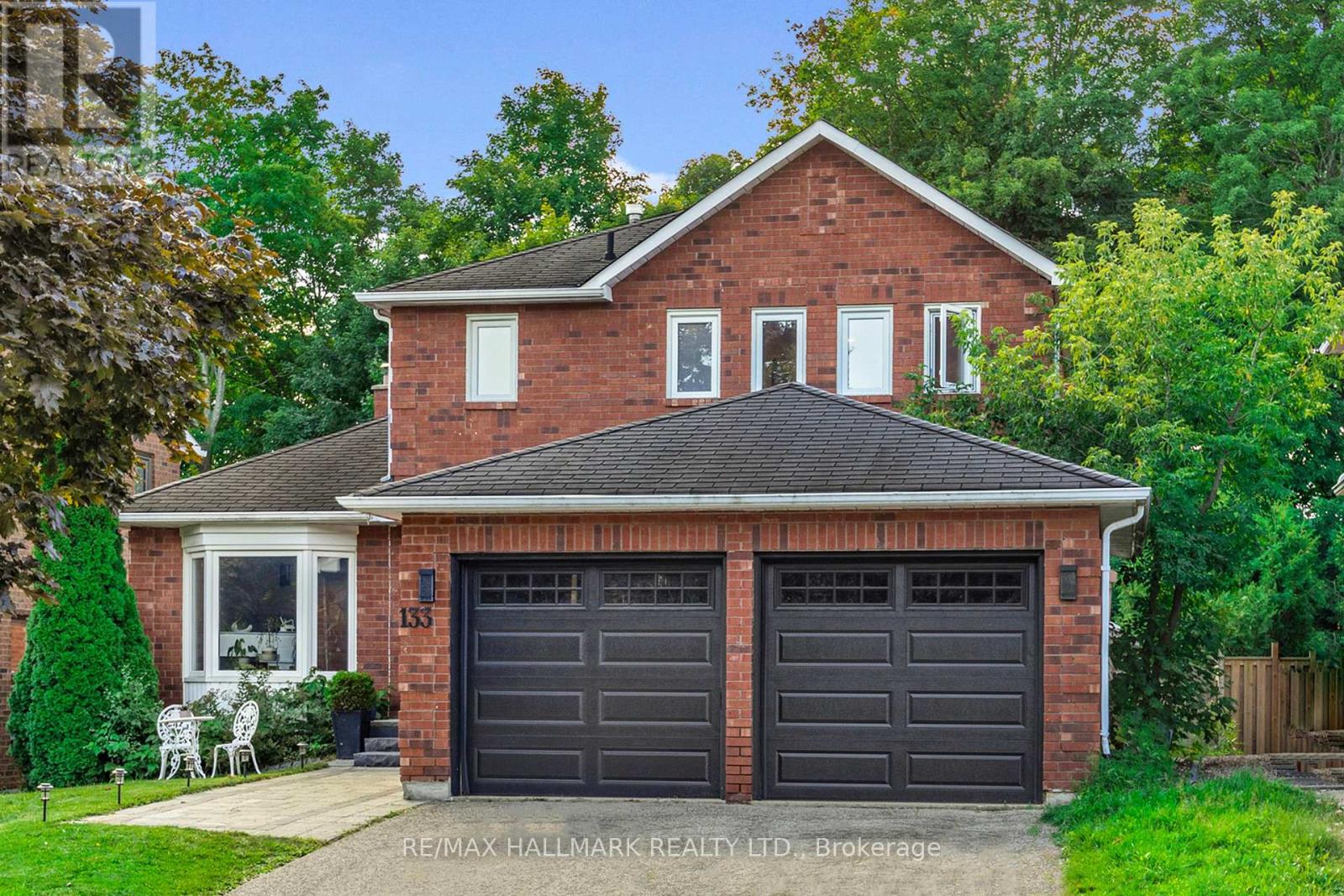 Photo 1 of 133 Heathwood Heights Drive, Aurora ON