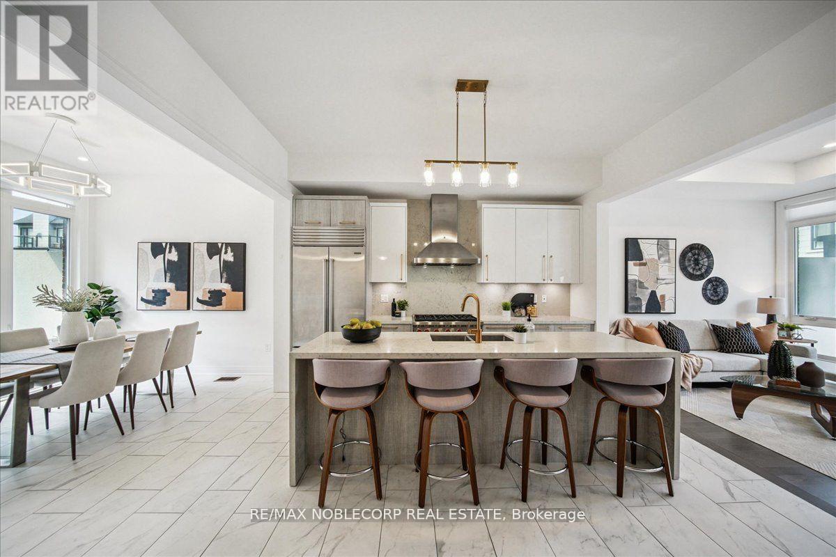 Photo 29 of 45 Globemaster Lane, Richmond Hill ON