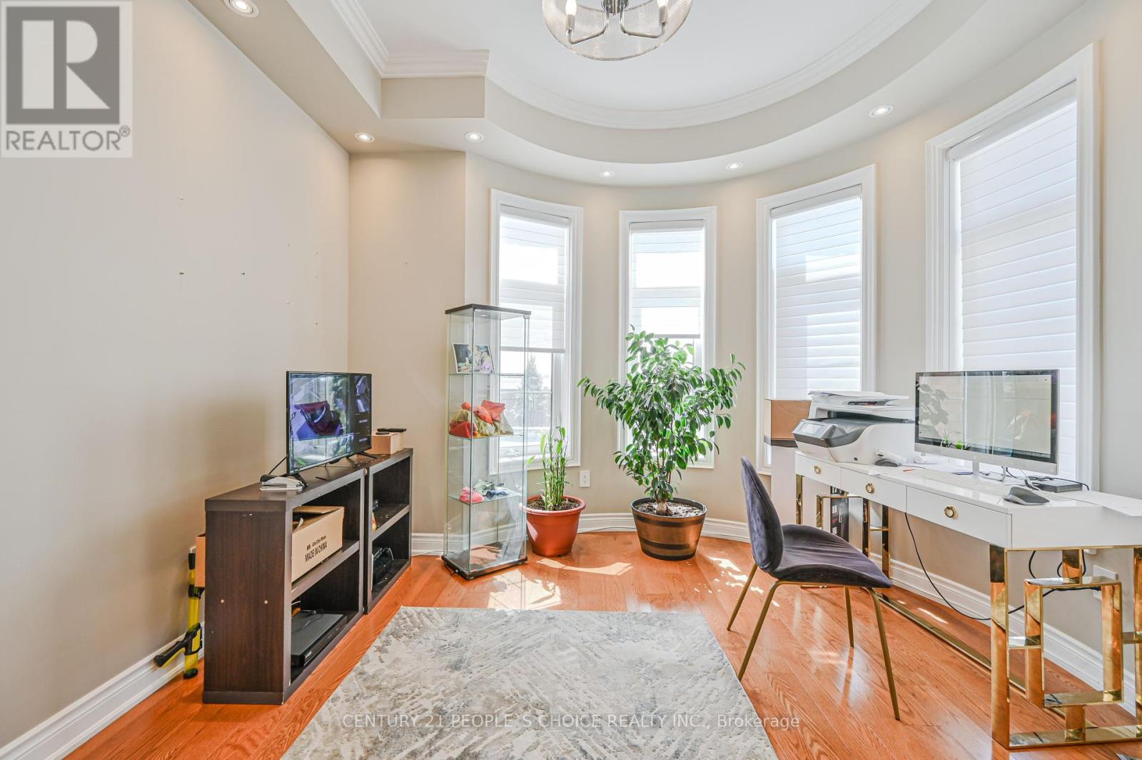 Photo 11 of 39 Munsie Drive, King ON