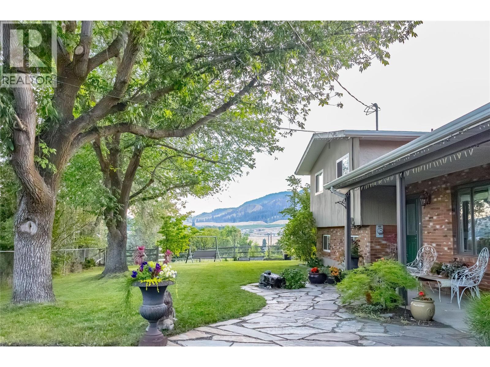 Photo 14 of 2351 Gallagher Road, Kelowna BC