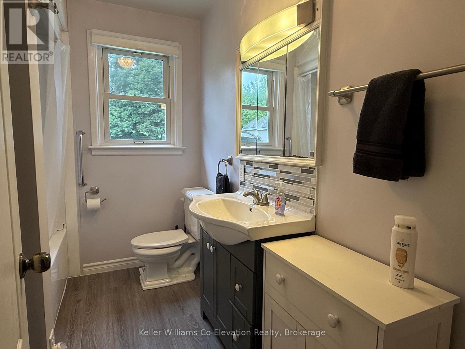 Photo 14 of 162 Lindsay Street, Midland ON