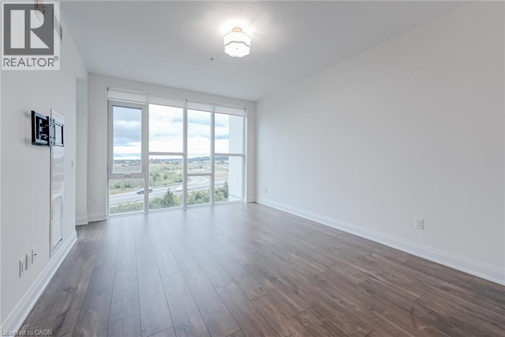 Photo 4 of 16 Concord Place Unit 513, Grimsby ON