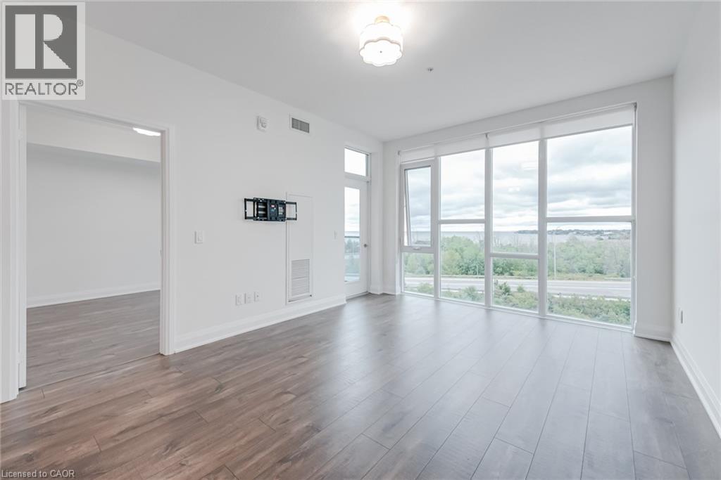 Photo 9 of 16 Concord Place Unit 513, Grimsby ON