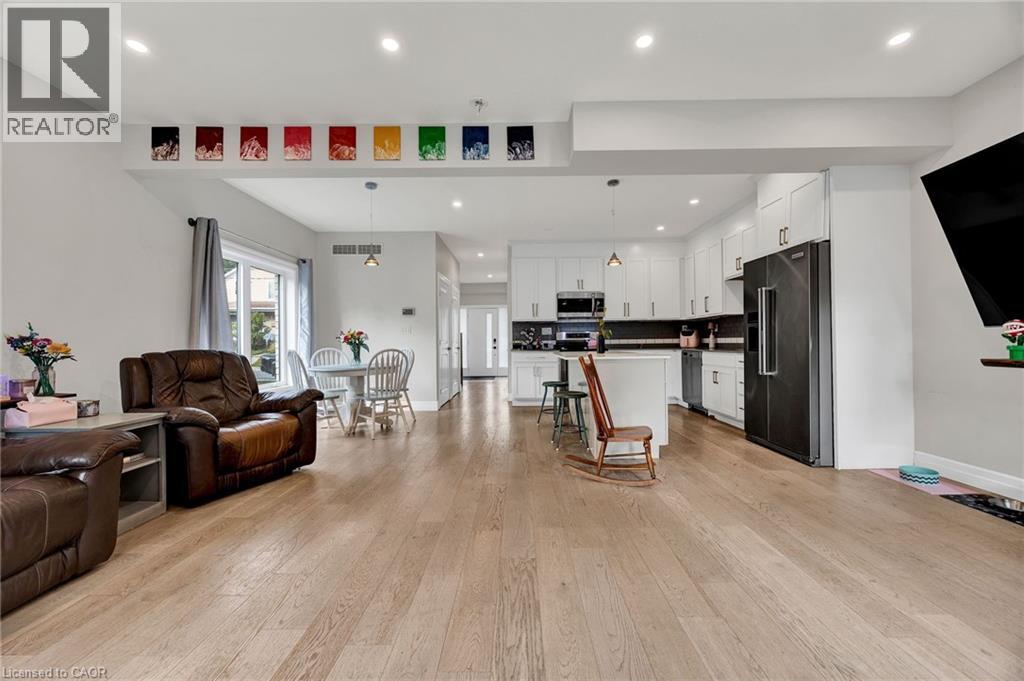 Photo 16 of 119 Waterloo Street, Kitchener ON